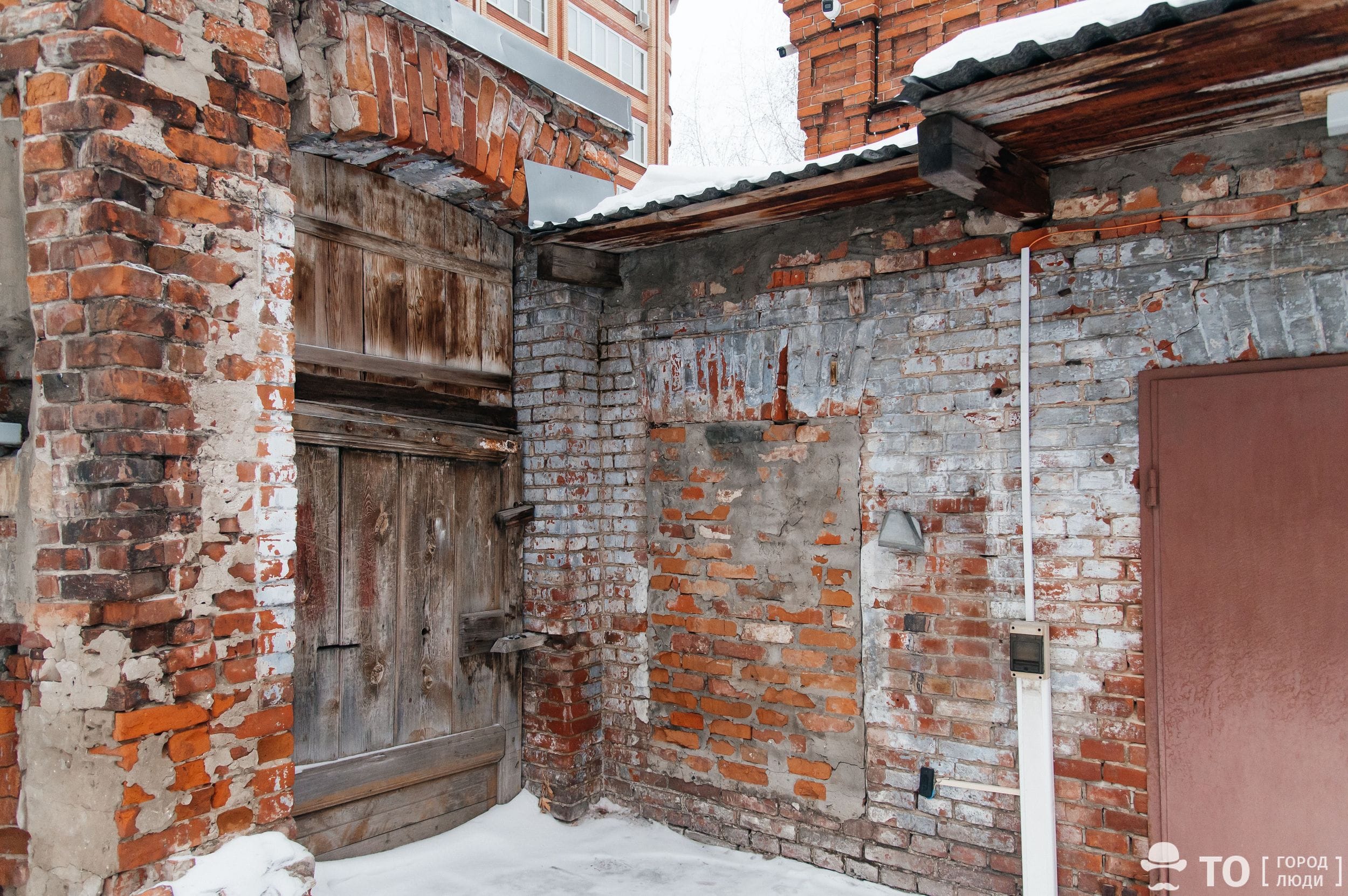 Городские детали. Каменный дом усадьбы купца Куренкова - Рассказано -  Томский Обзор – новости в Томске сегодня