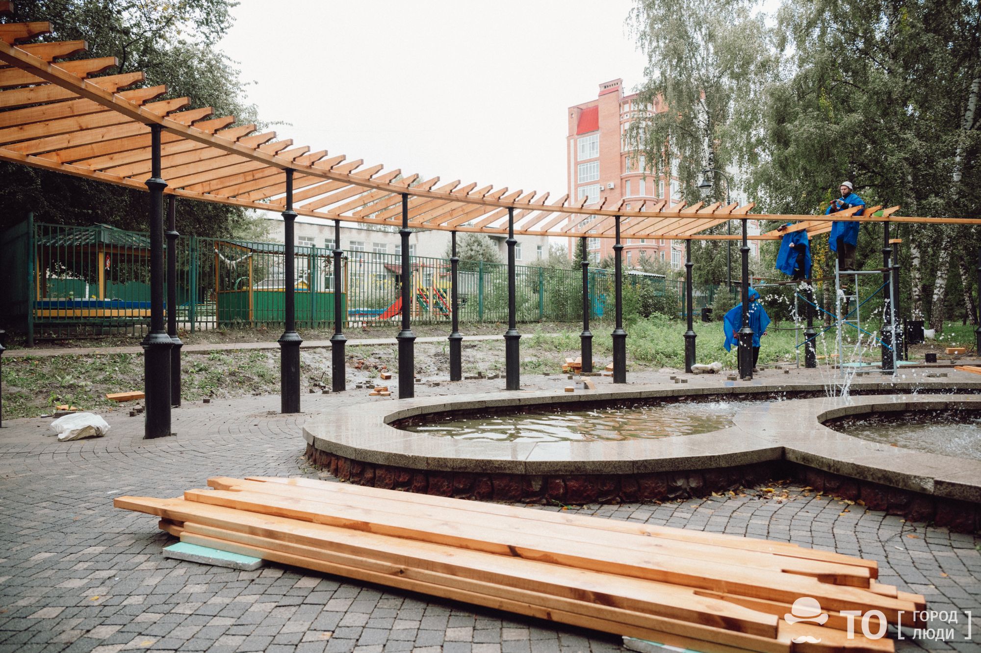 Город, Томские новости, буфф-сад интересные новости Томска благоустройство общественные пространства парки и зоны отдыха В томском Буфф-саду смонтировали перголу и уложили декоративные валуны