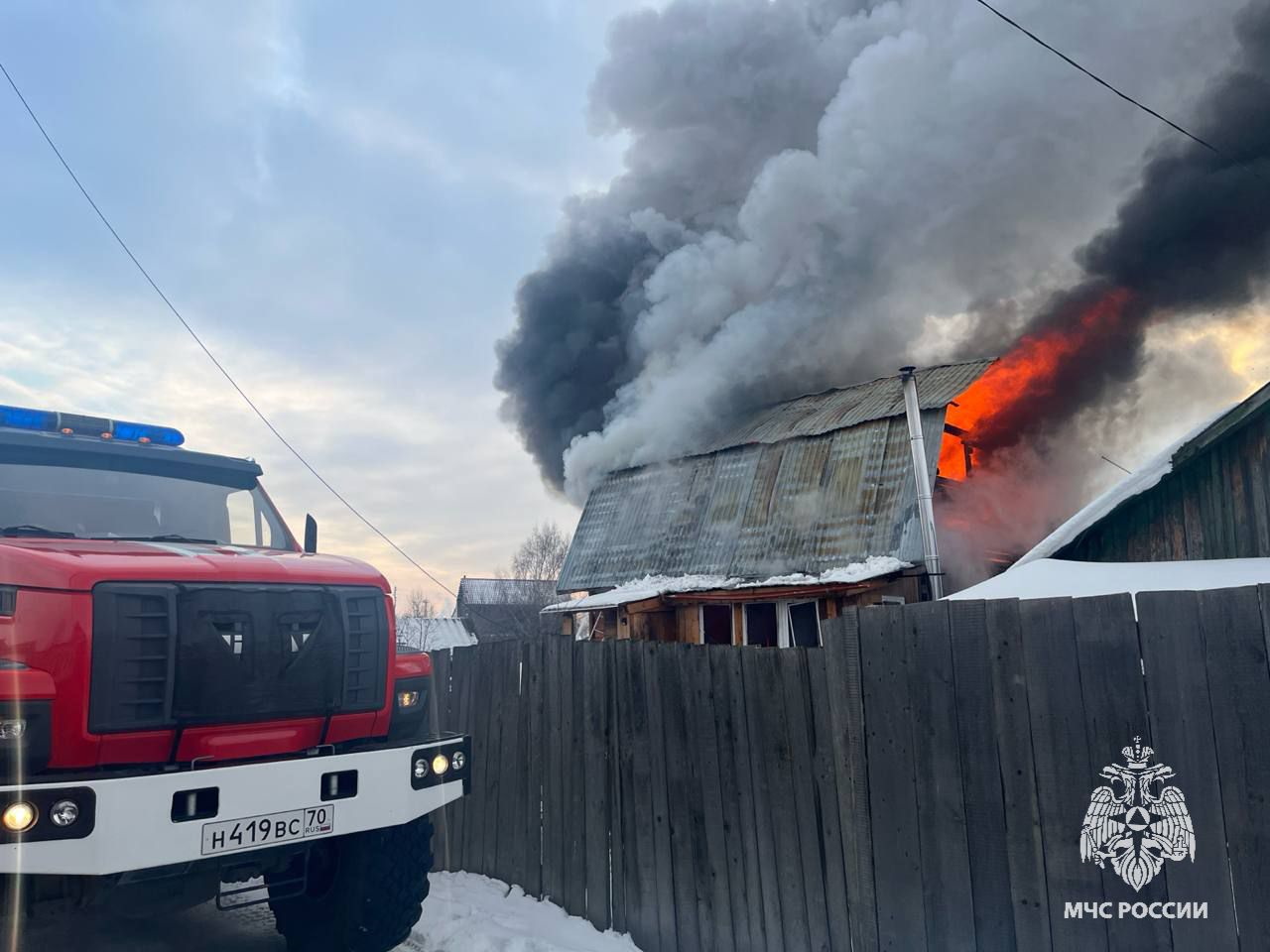 Город, Происшествия, Томские новости, сводка происшествий жесть Томска интересные новости Утром в Томске загорелся жилой дом