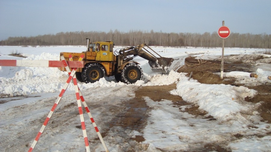 Безопасность, Томские новости, переправа паводок лед переезд тает лёд весна МЧС За сутки в Томской области закрыли шесть ледовых переправ
