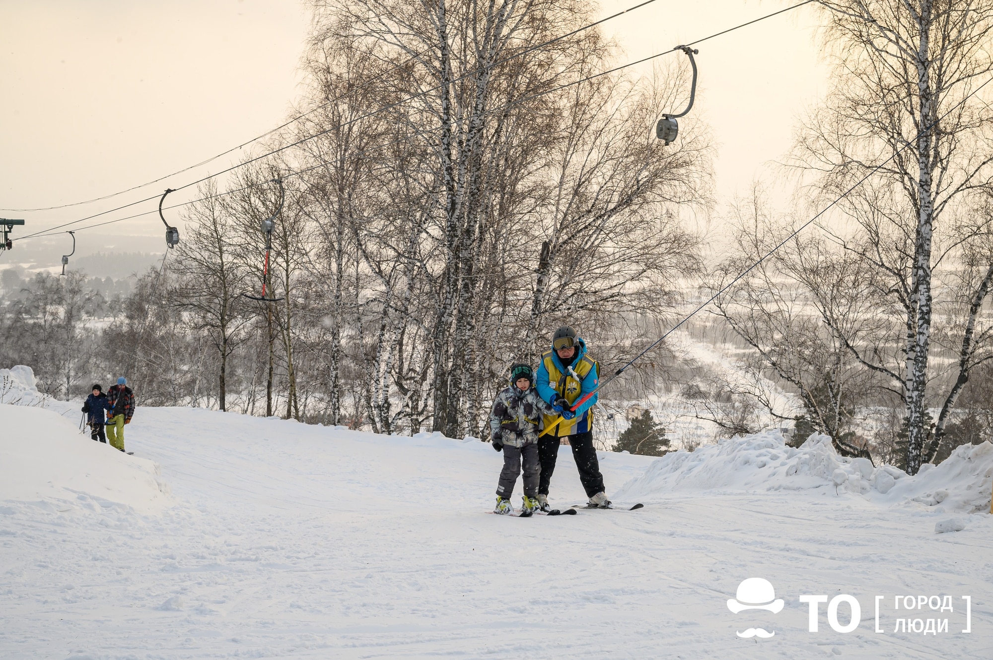 Конкурсы и акции, Томские новости, лыжи акции провоз проезд новый год зимние виды спорта покататься на лыжах интересные новости Томска В декабре томичи смогут бесплатно провозить сноуборды и лыжи в пригородных поездах