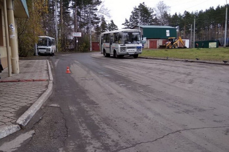 Происшествия, Томские новости, авария ДТП пострадали попала сводка происшествий В Томске пожилая женщина получила травмы при падении в троллейбусе