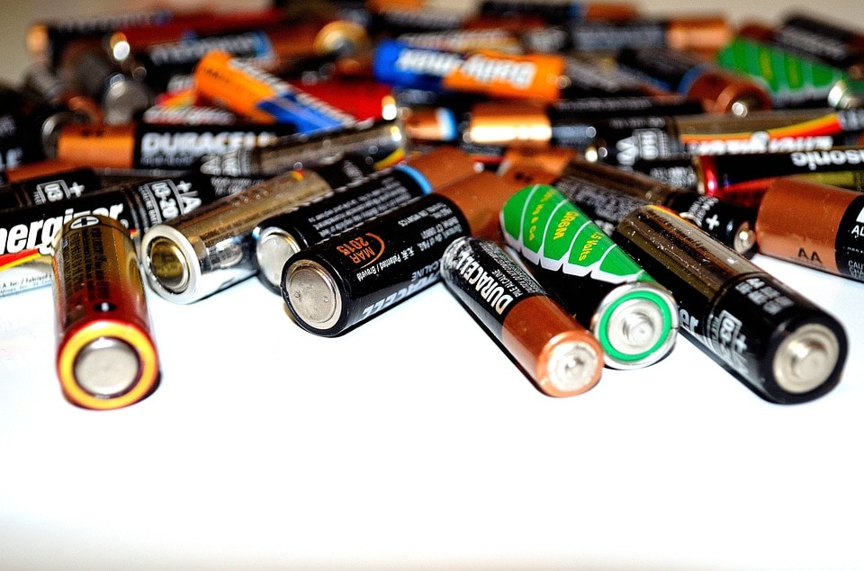 Конкурсы и акции, Томские новости, Экология, контейнеры старые батарейки куда сдать принять батарейки Томичи сдали почти три тонны старых батареек