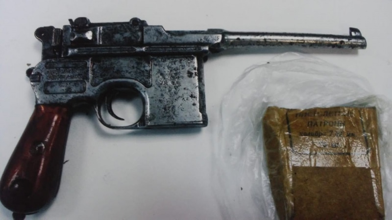 Криминал, Томские новости, уголовные дела оружие нашли в Томске пистолет Старинный пистолет Маузер обнаружен у жителя Томской области, возбуждено дело